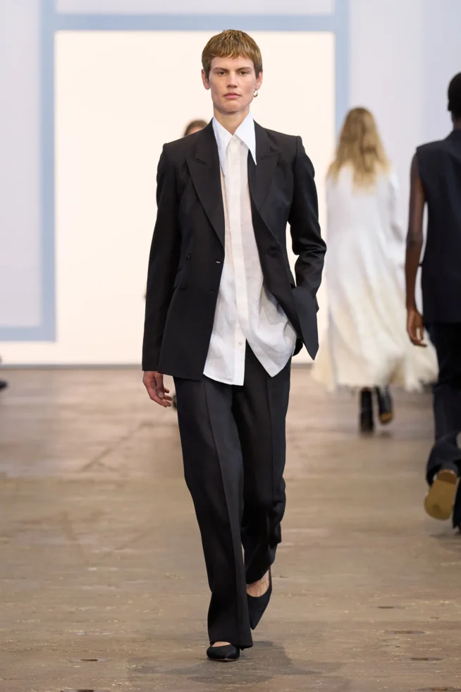 00031-gabriela-hearst-spring-2024-ready-to-wear-details-credit-gorunway