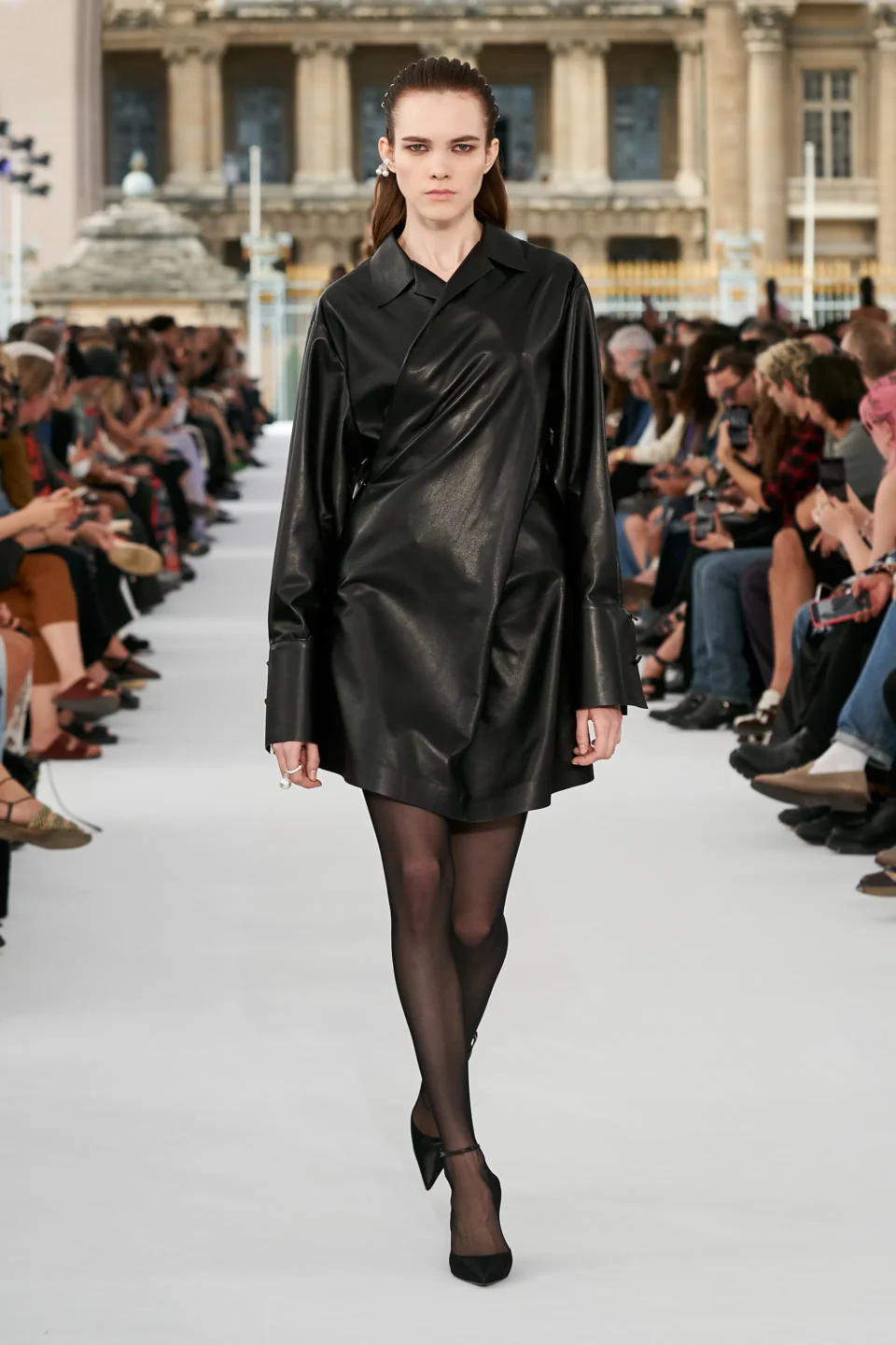00033-givenchy-spring-2024-ready-to-wear-credit-gorunway