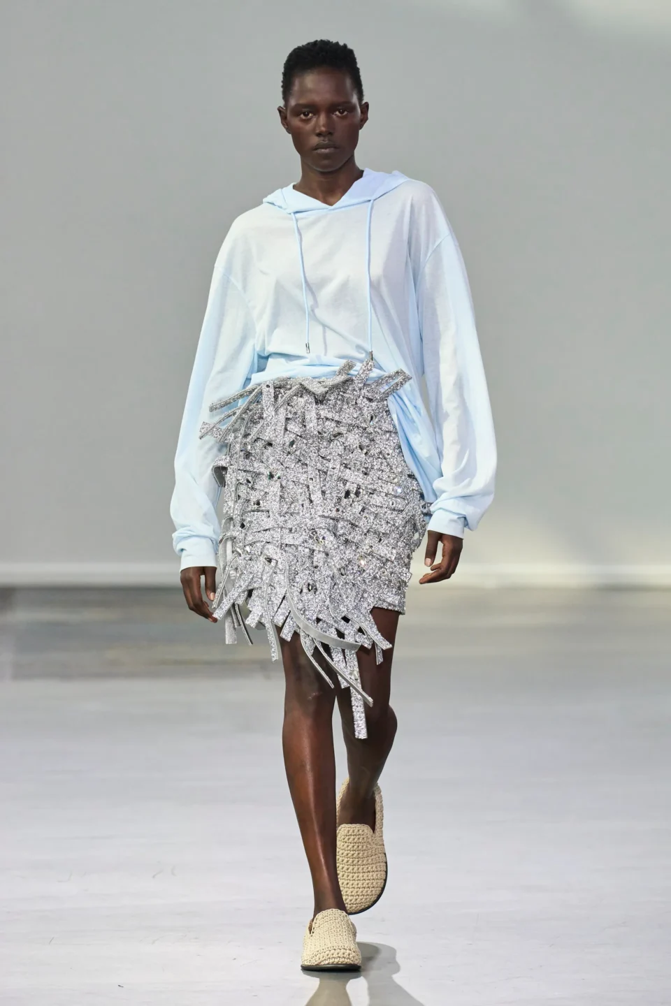 00033-jw-anderson-spring-2024-ready-to-wear-credit-gorunway