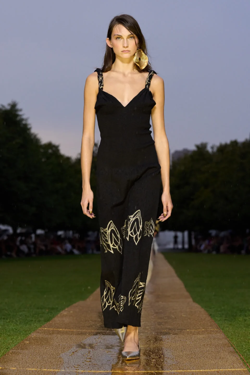 00033-prabal-gurung-spring-2024-ready-to-wear-credit-gorunway