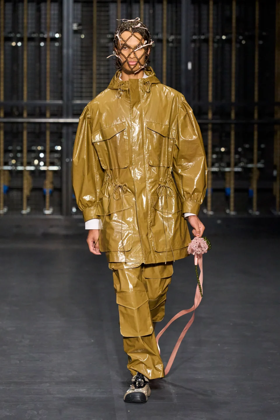00033-simone-rocha-spring-2024-ready-to-wear-credit-gorunway