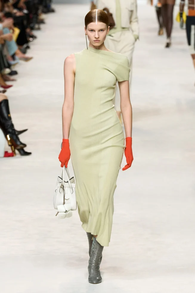 00034-fendi-spring-2024-ready-to-wear-credit-gorunway
