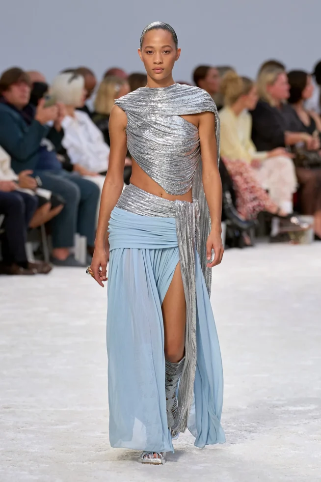 00034-rabanne-spring-2024-ready-to-wear-credit-gorunway