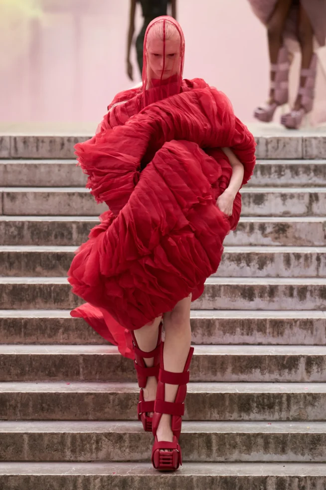 00034-rick-owens-spring-2024-ready-to-wear-credit-gorunway
