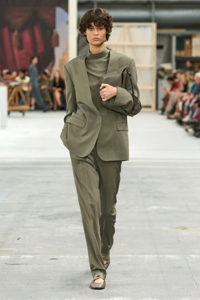00034-tods-spring-2024-ready-to-wear-credit-gorunway