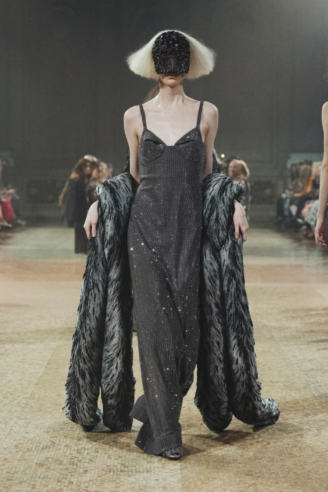 00035-area-fall-2023-ready-to-wear-and-couture-Credit-brand