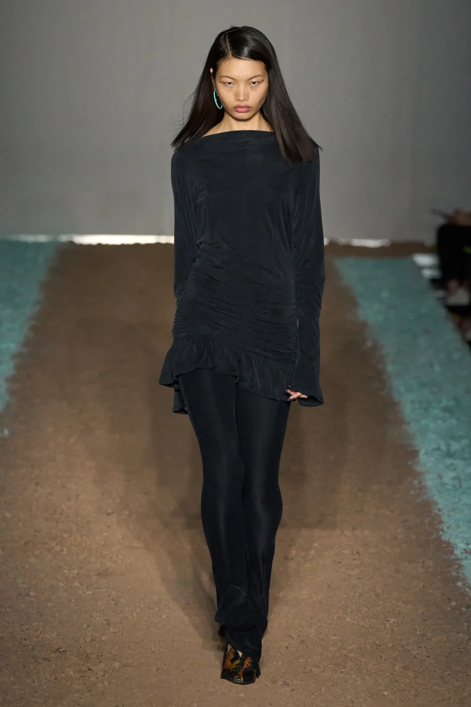 00036-knwls-spring-2024-ready-to-wear-credit-gorunway
