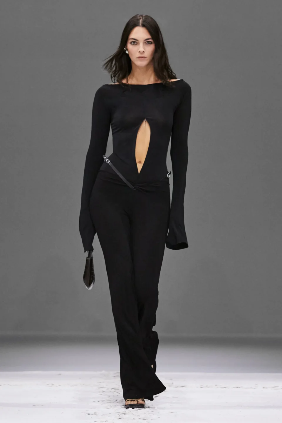 00037-courreges-spring-2024-ready-to-wear-credit-brand