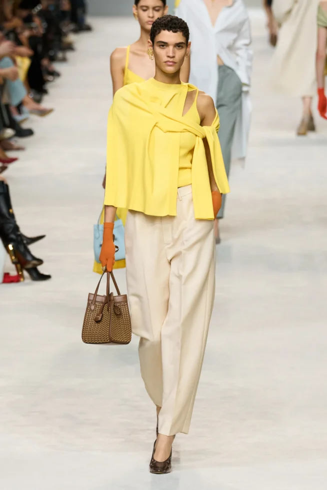 00037-fendi-spring-2024-ready-to-wear-credit-gorunway