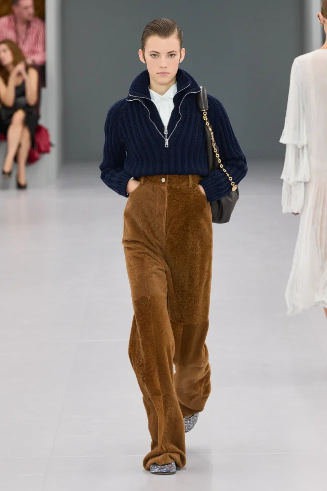 00037—loewe-spring-2024-ready-to-wear-credit-gorunway