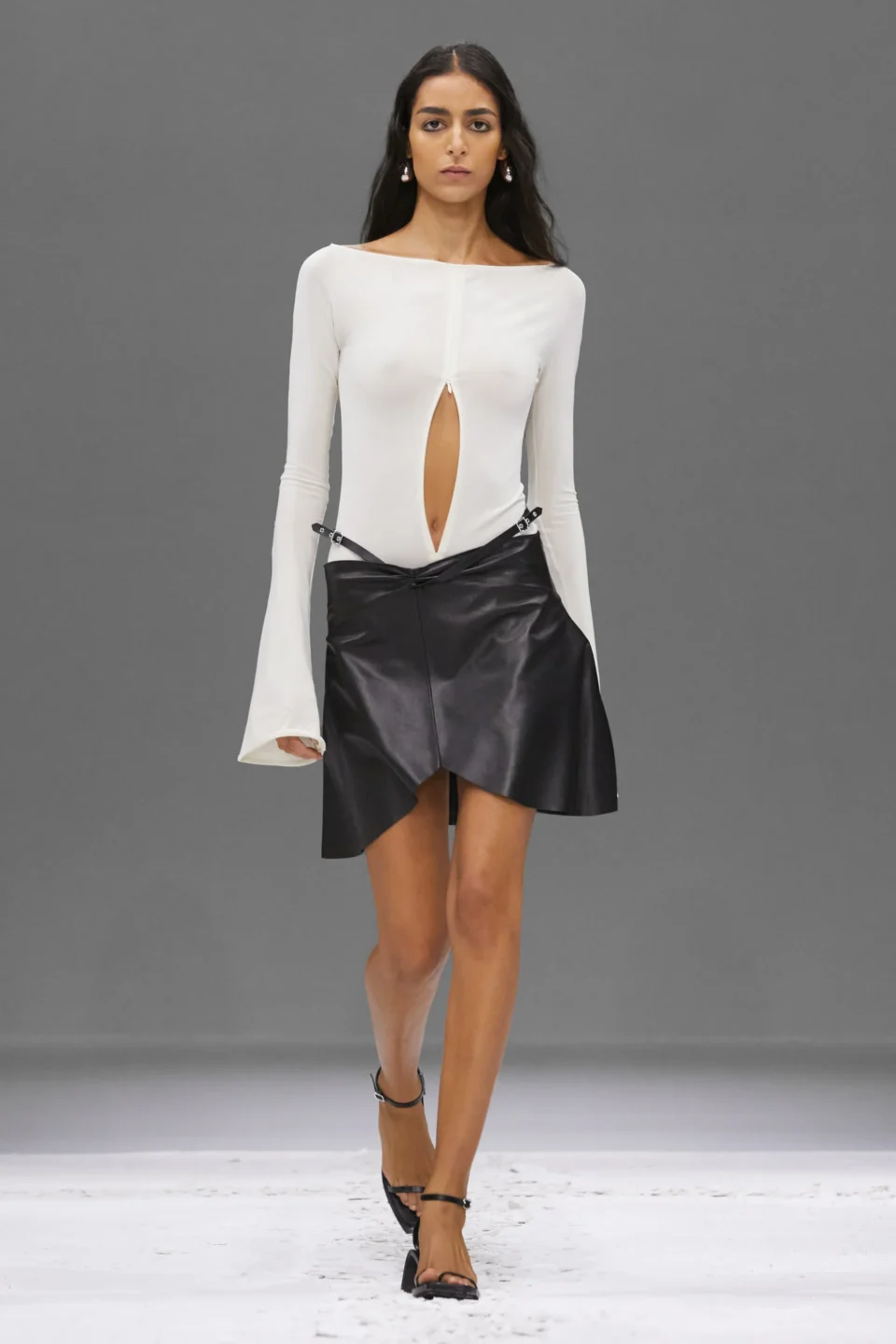 00038-courreges-spring-2024-ready-to-wear-credit-brand