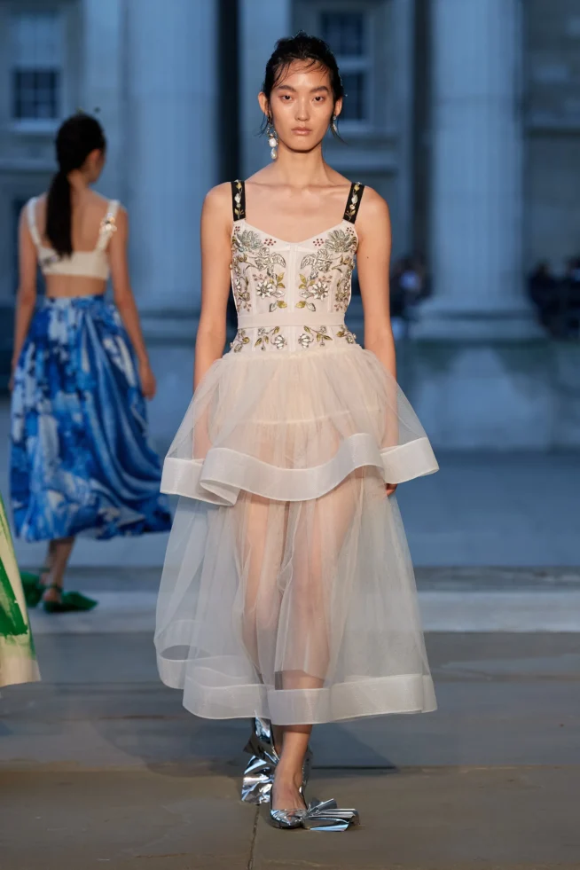 00039-erdem-spring-2024-ready-to-wear-credit-gorunway
