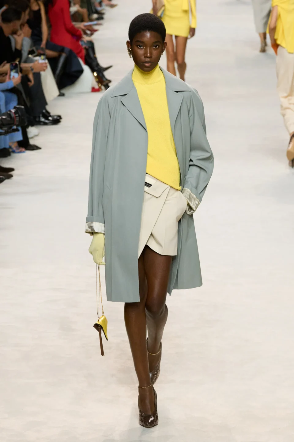 00040-fendi-spring-2024-ready-to-wear-credit-gorunway
