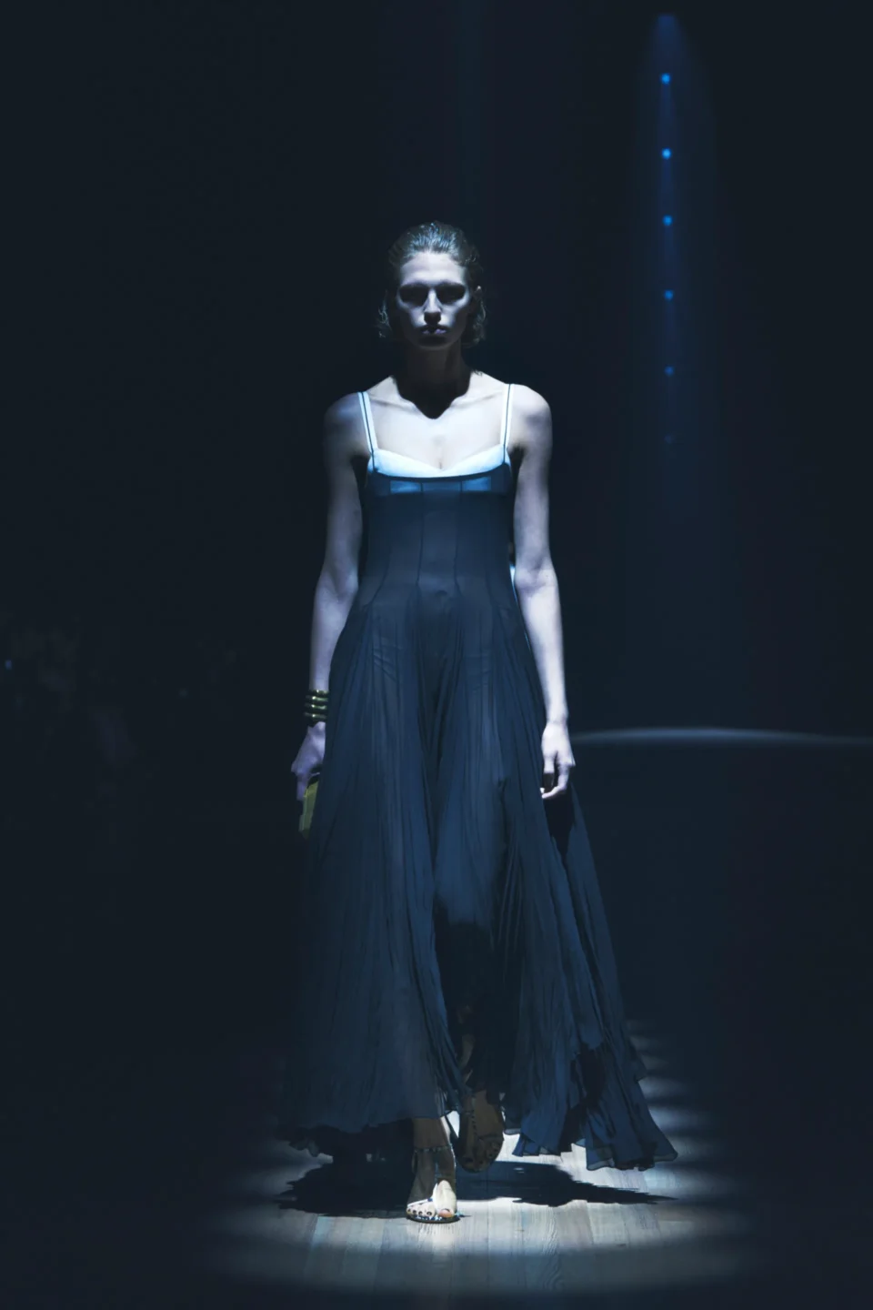 00040-khaite-spring-2024-ready-to-wear-credit-brand