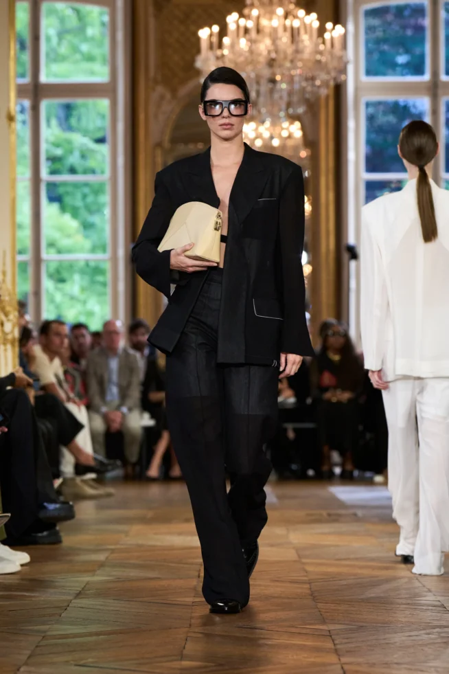 00040-victoria-beckham-spring-2024-ready-to-wear-credit-gorunway