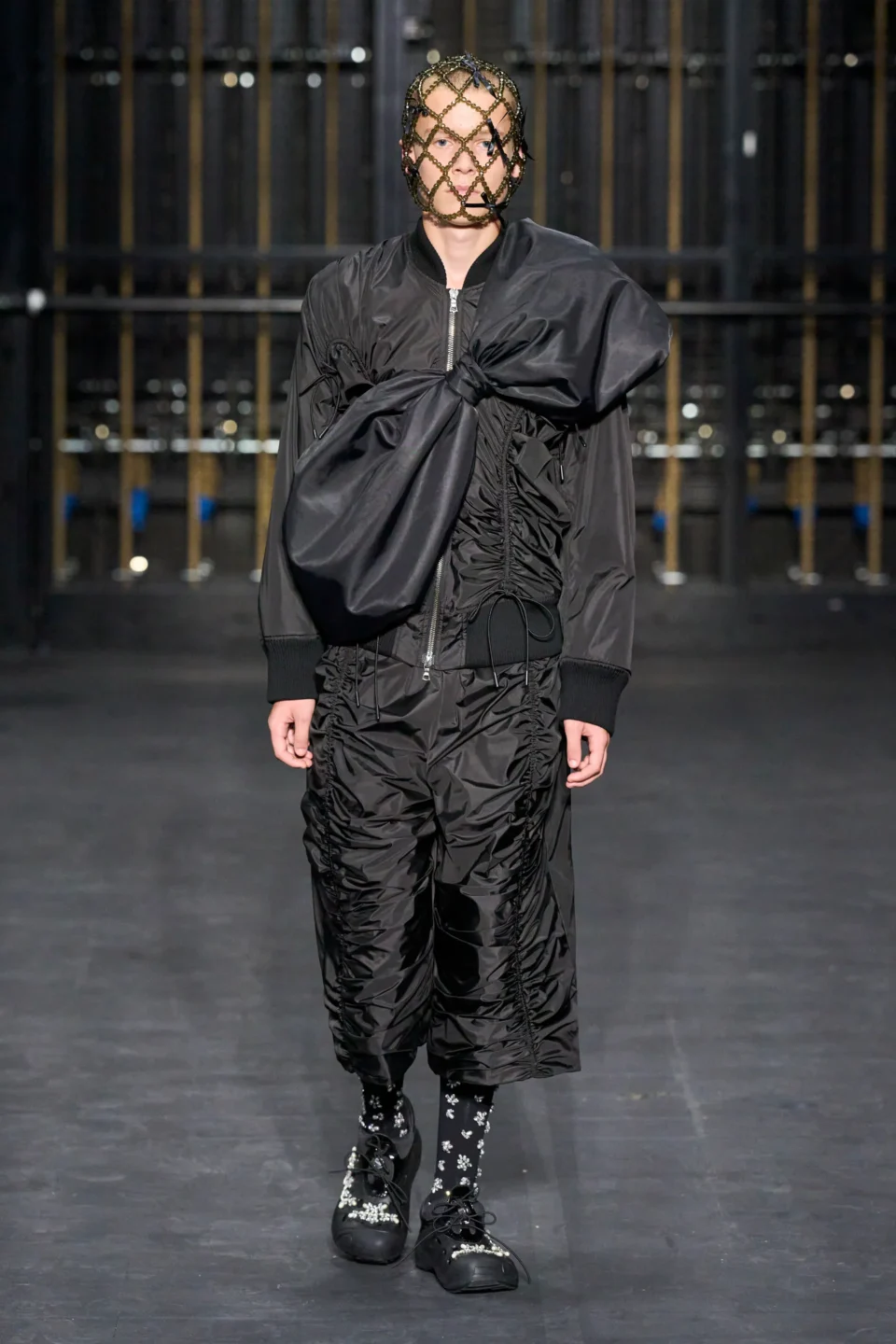 00041-simone-rocha-spring-2024-ready-to-wear-credit-gorunway