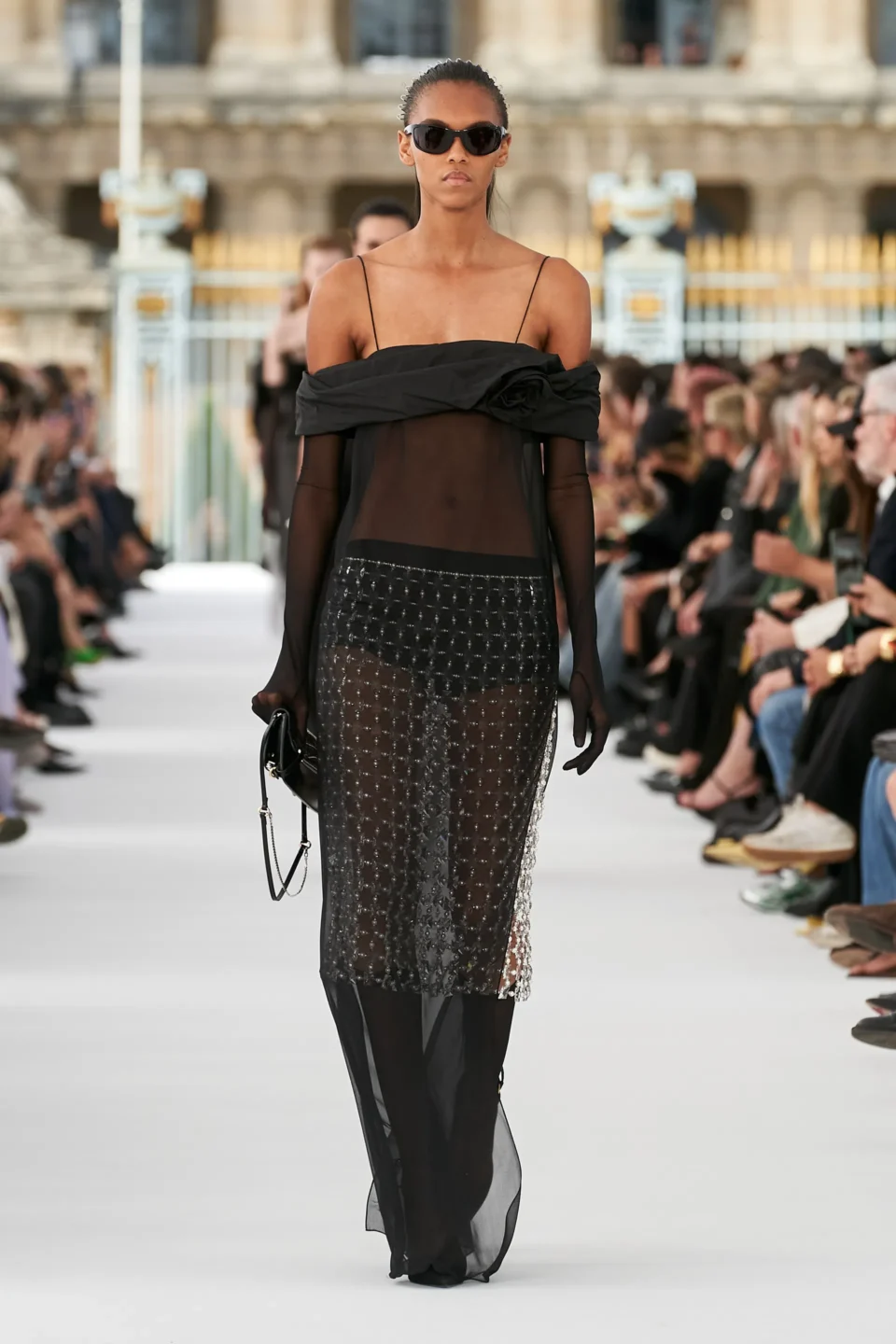 00043-givenchy-spring-2024-ready-to-wear-credit-gorunway