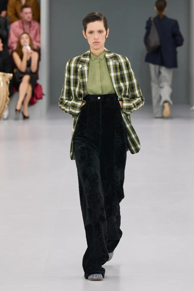00045—loewe-spring-2024-ready-to-wear-credit-gorunway