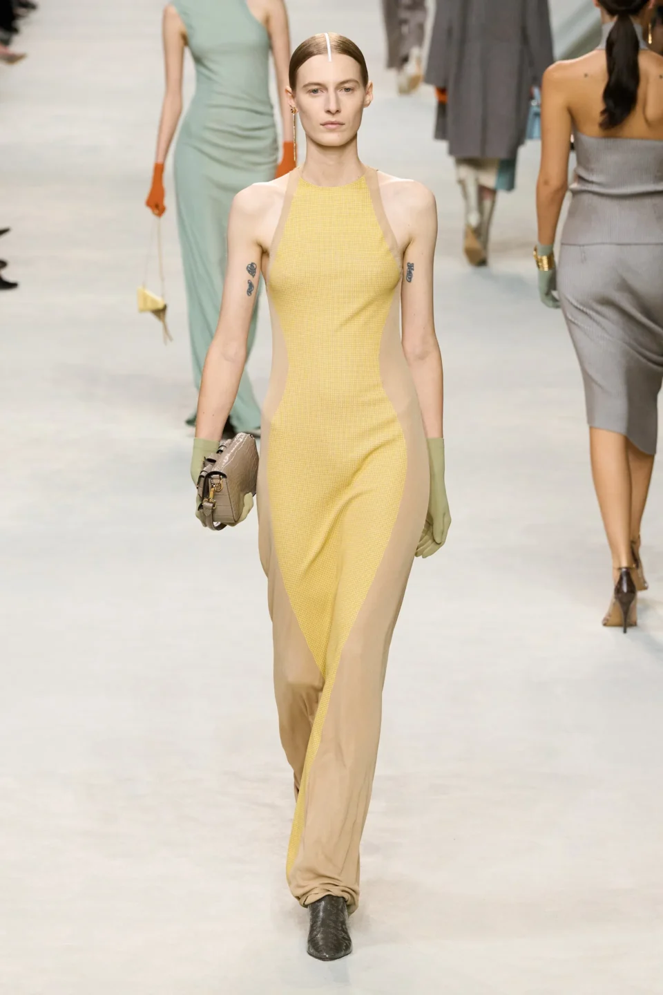 00046-fendi-spring-2024-ready-to-wear-credit-gorunway