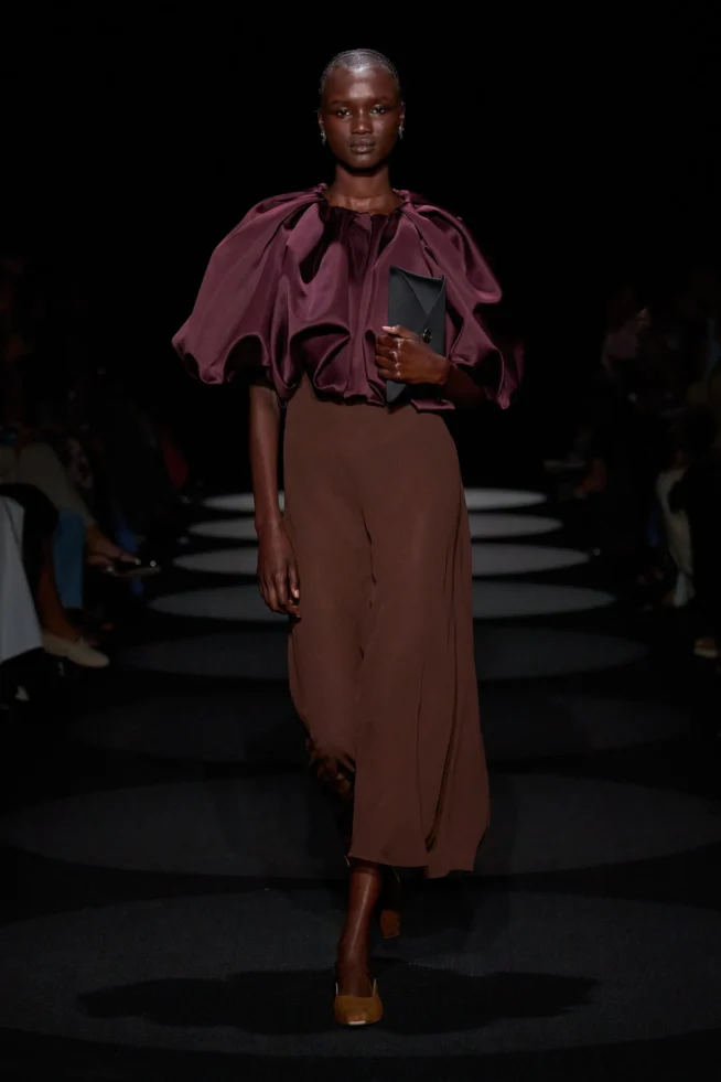 00050-altuzarra-spring-2024-ready-to-wear-credit-gorunway (1)
