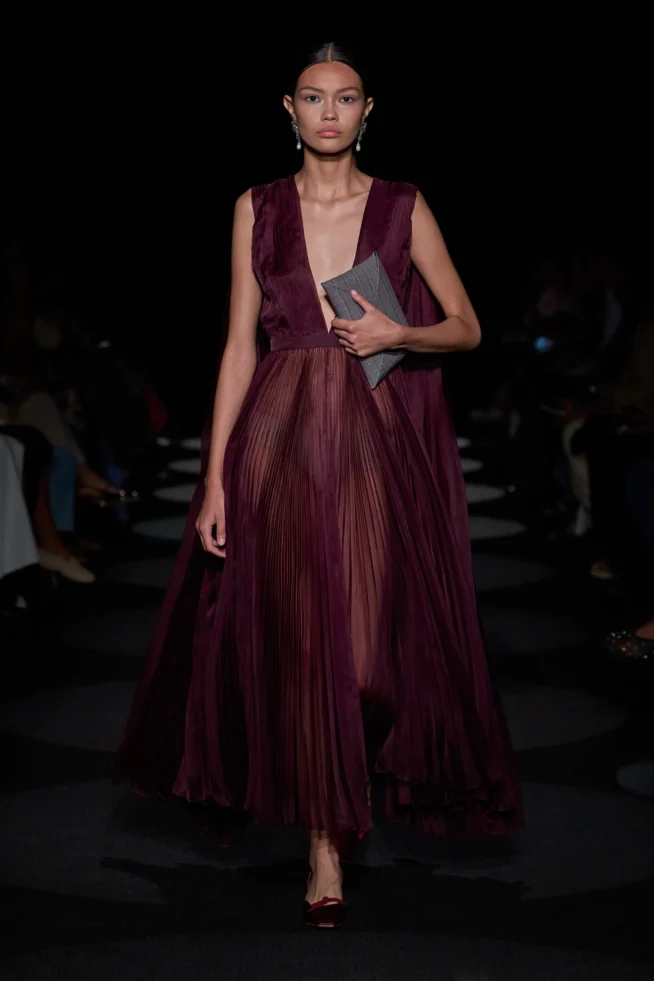00052-altuzarra-spring-2024-ready-to-wear-credit-gorunway