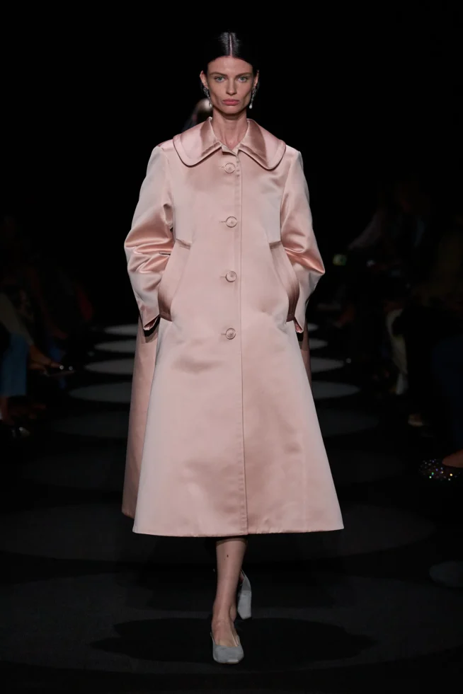00054-altuzarra-spring-2024-ready-to-wear-credit-gorunway