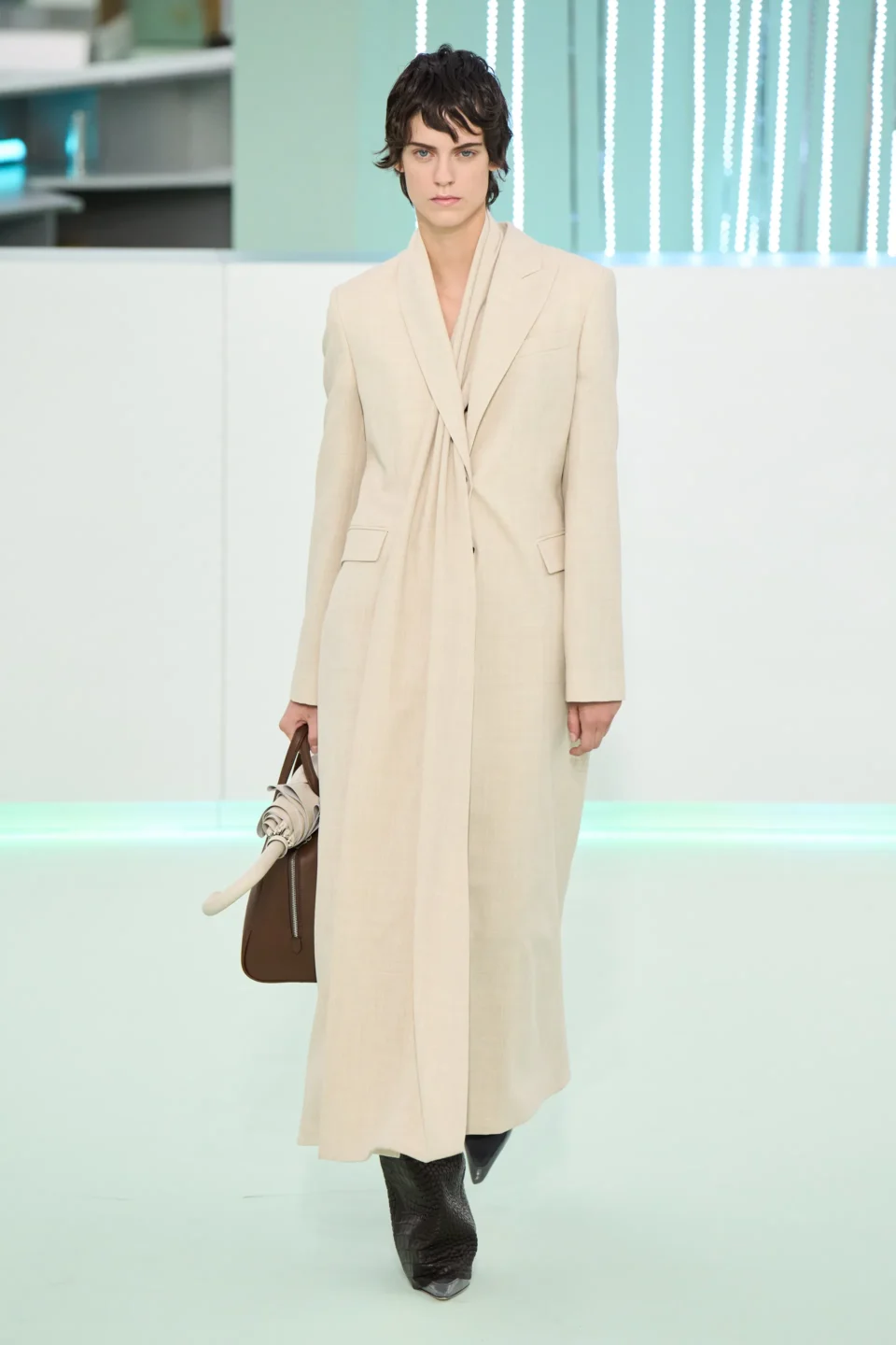 00060-boss-fall-2023-ready-to-wear-credit-gorunway