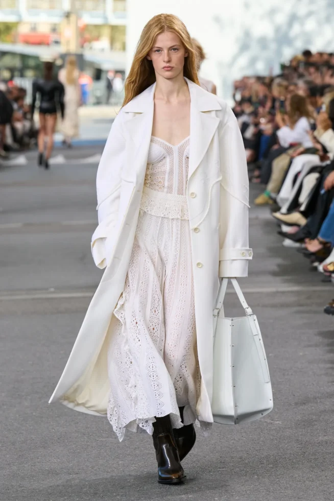 Chloe S24 014