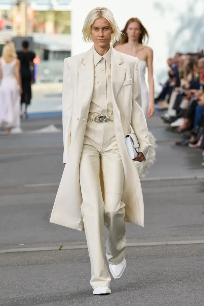Chloe S24 036