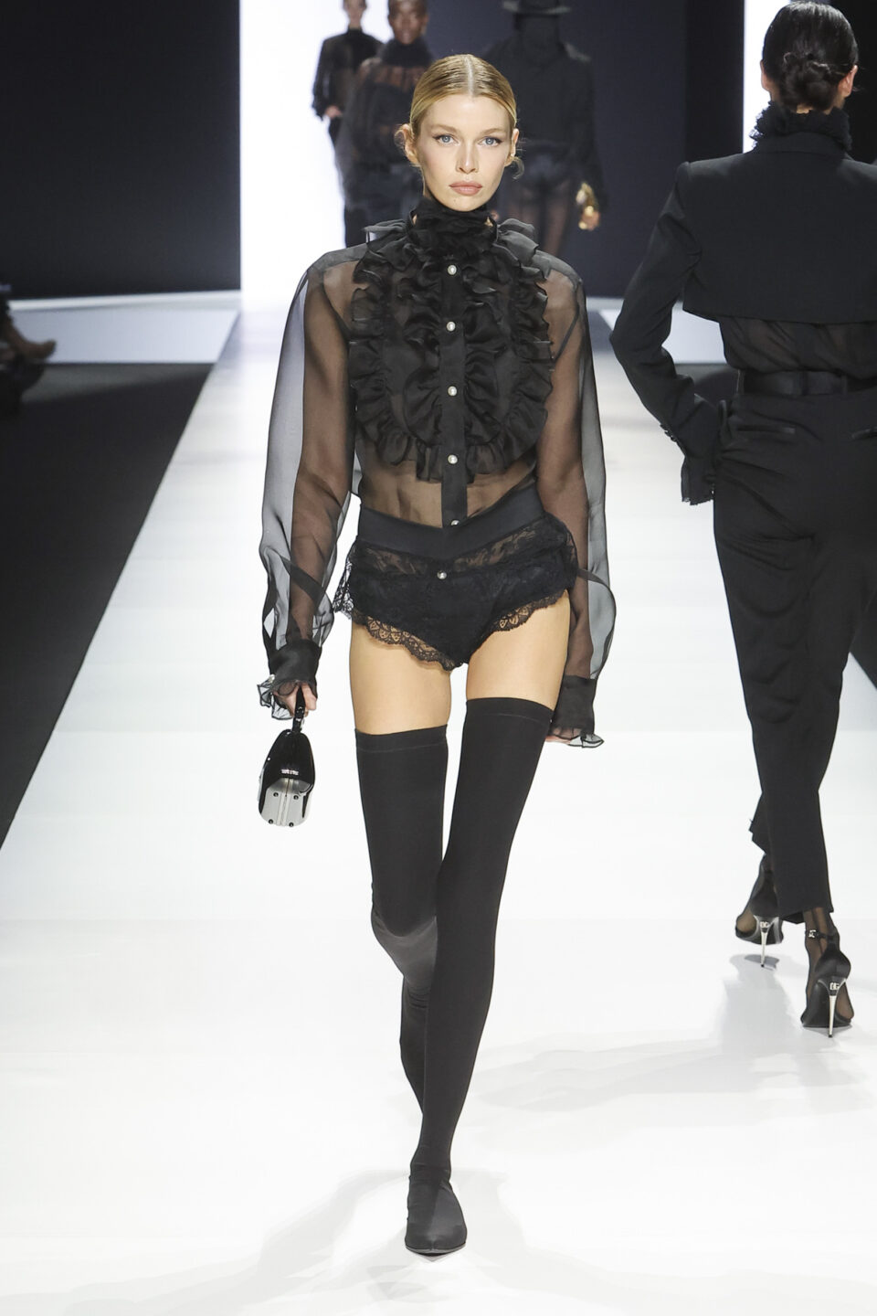 DG_Women'sFashionShow_SS24_Runway (12)