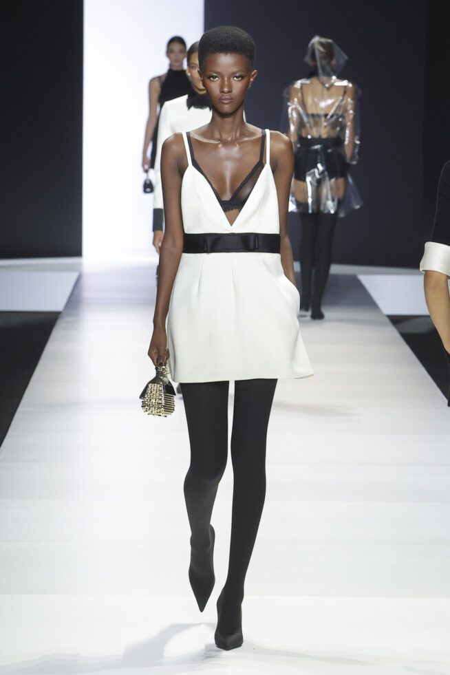 DG_Women'sFashionShow_SS24_Runway (23)