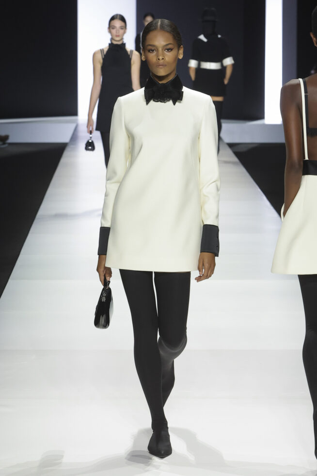 DG_Women'sFashionShow_SS24_Runway (24)