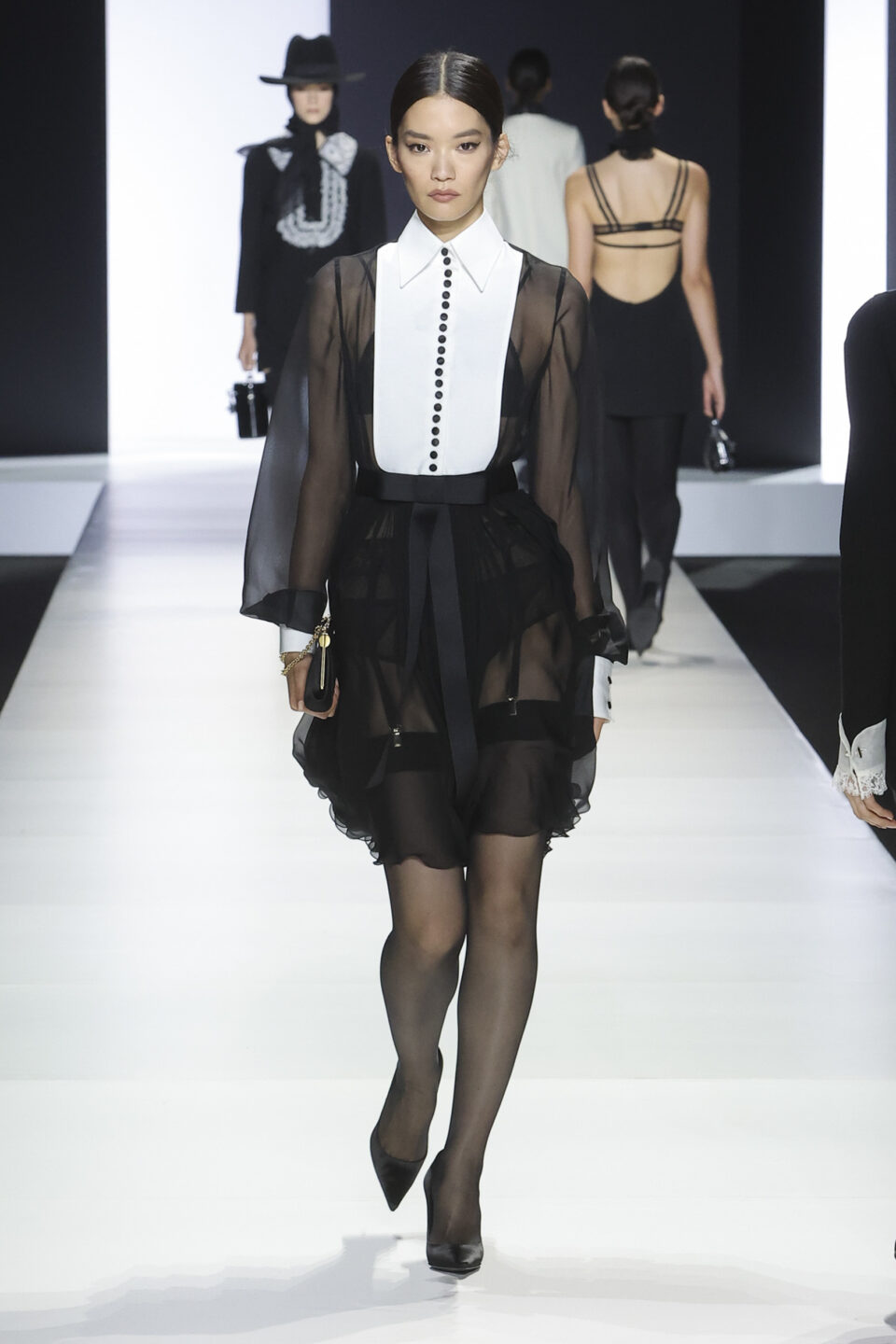DG_Women'sFashionShow_SS24_Runway (27)