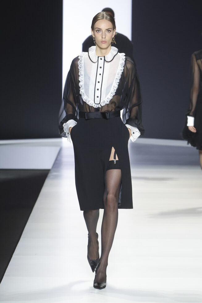 DG_Women'sFashionShow_SS24_Runway (29)