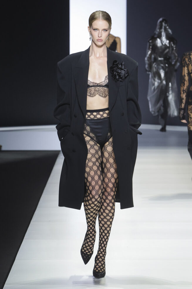 DG_Women'sFashionShow_SS24_Runway (43)