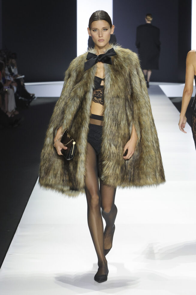 DG_Women'sFashionShow_SS24_Runway (45)