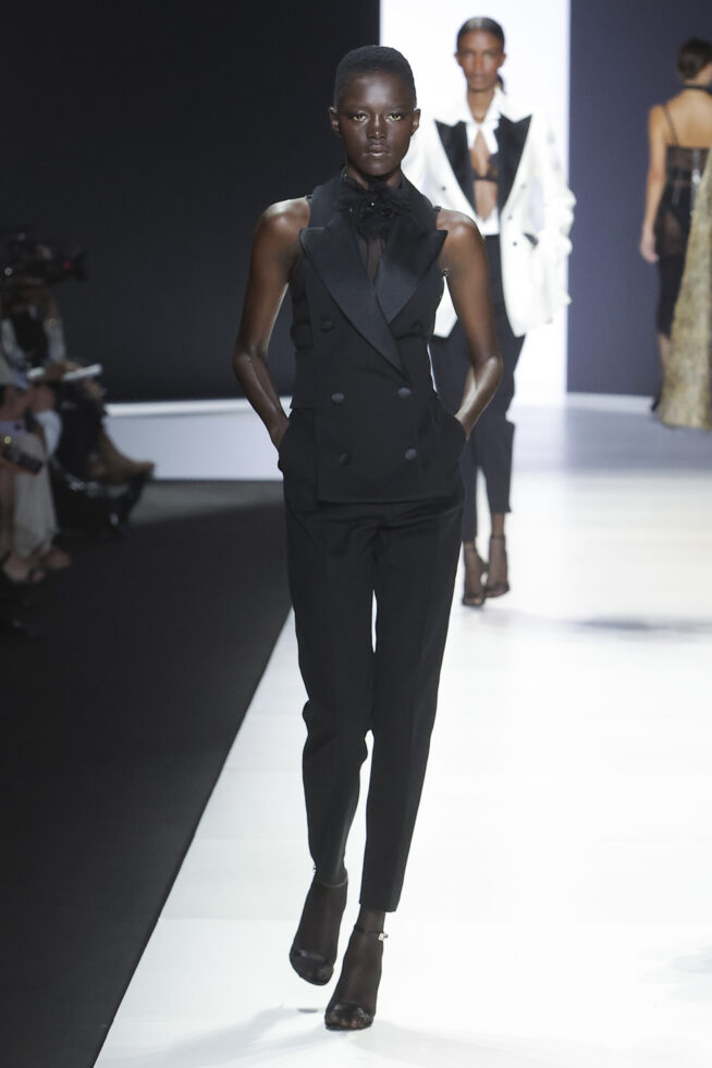 DG_Women'sFashionShow_SS24_Runway (47)
