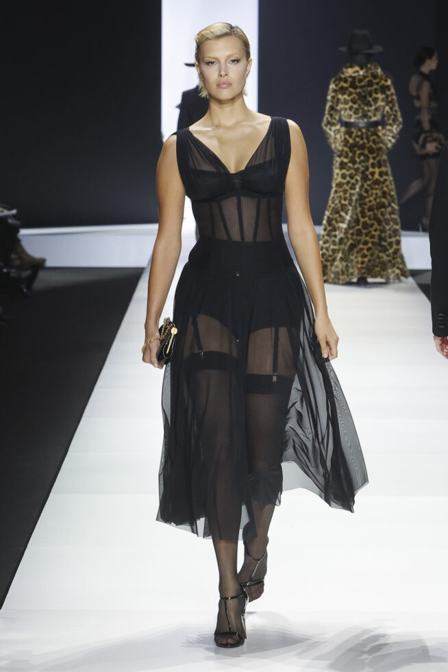DG_Women'sFashionShow_SS24_Runway (63)