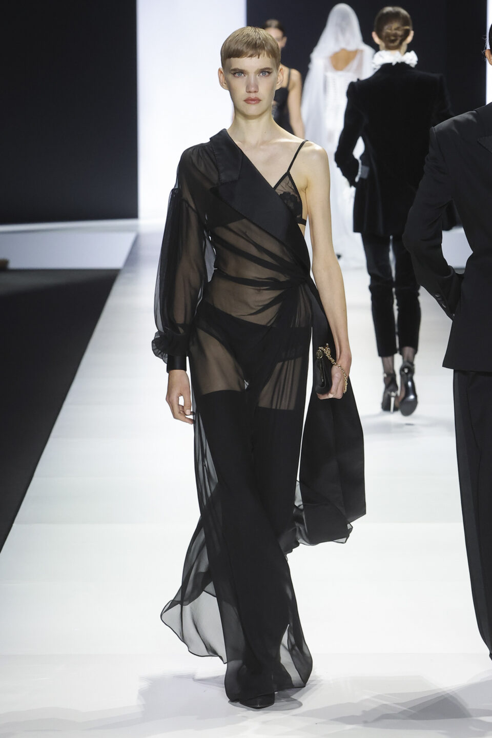 DG_Women'sFashionShow_SS24_Runway (75)