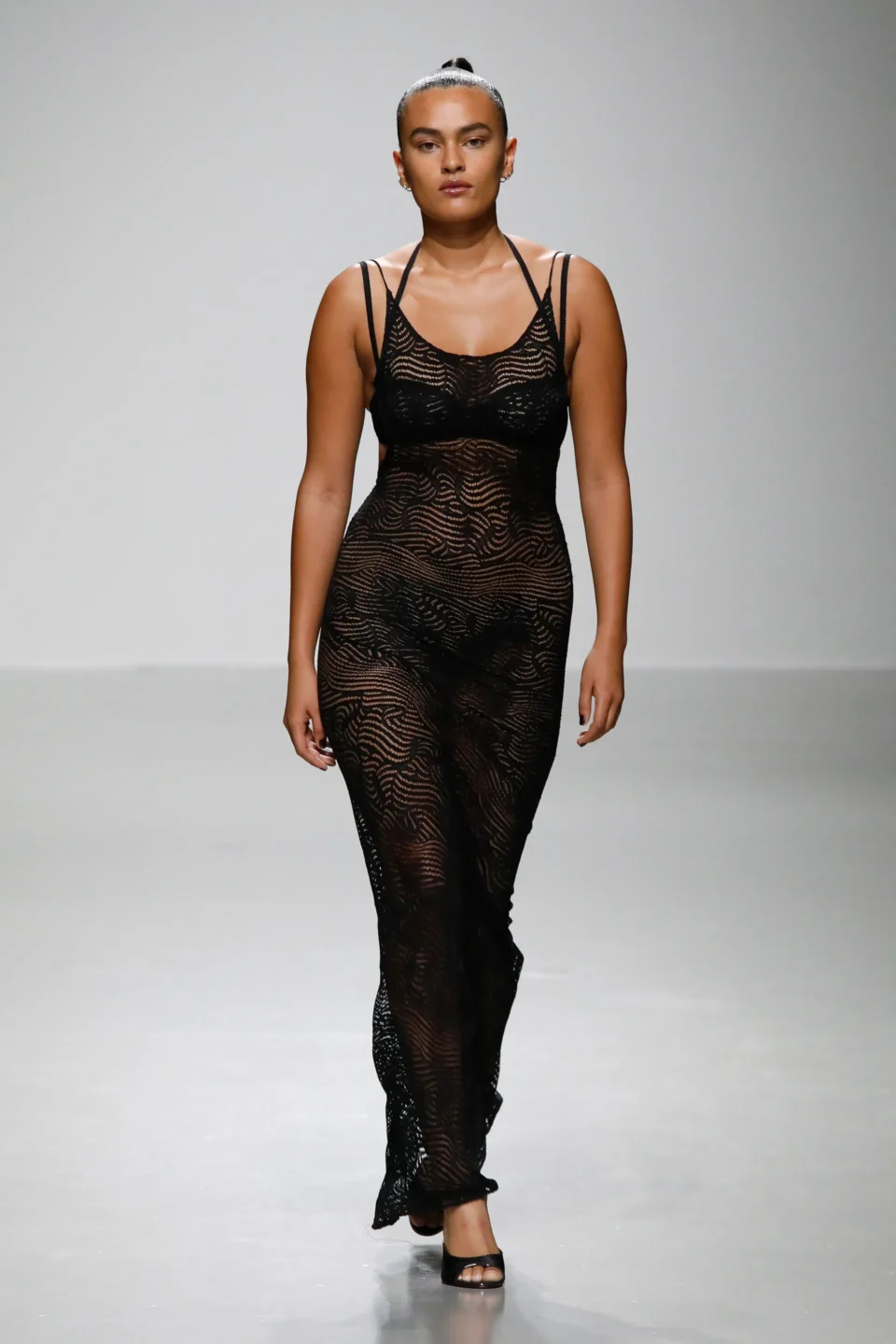 00003-atlein-spring-2024-ready-to-wear-credit-brand