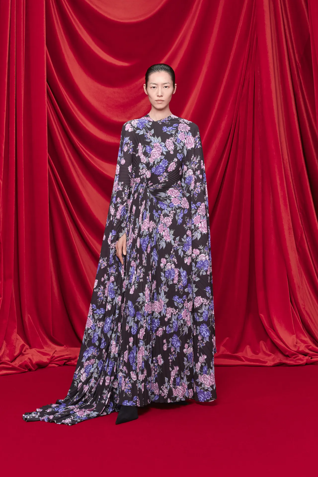 00004-balenciaga-spring-2024-ready-to-wear-credit-brand