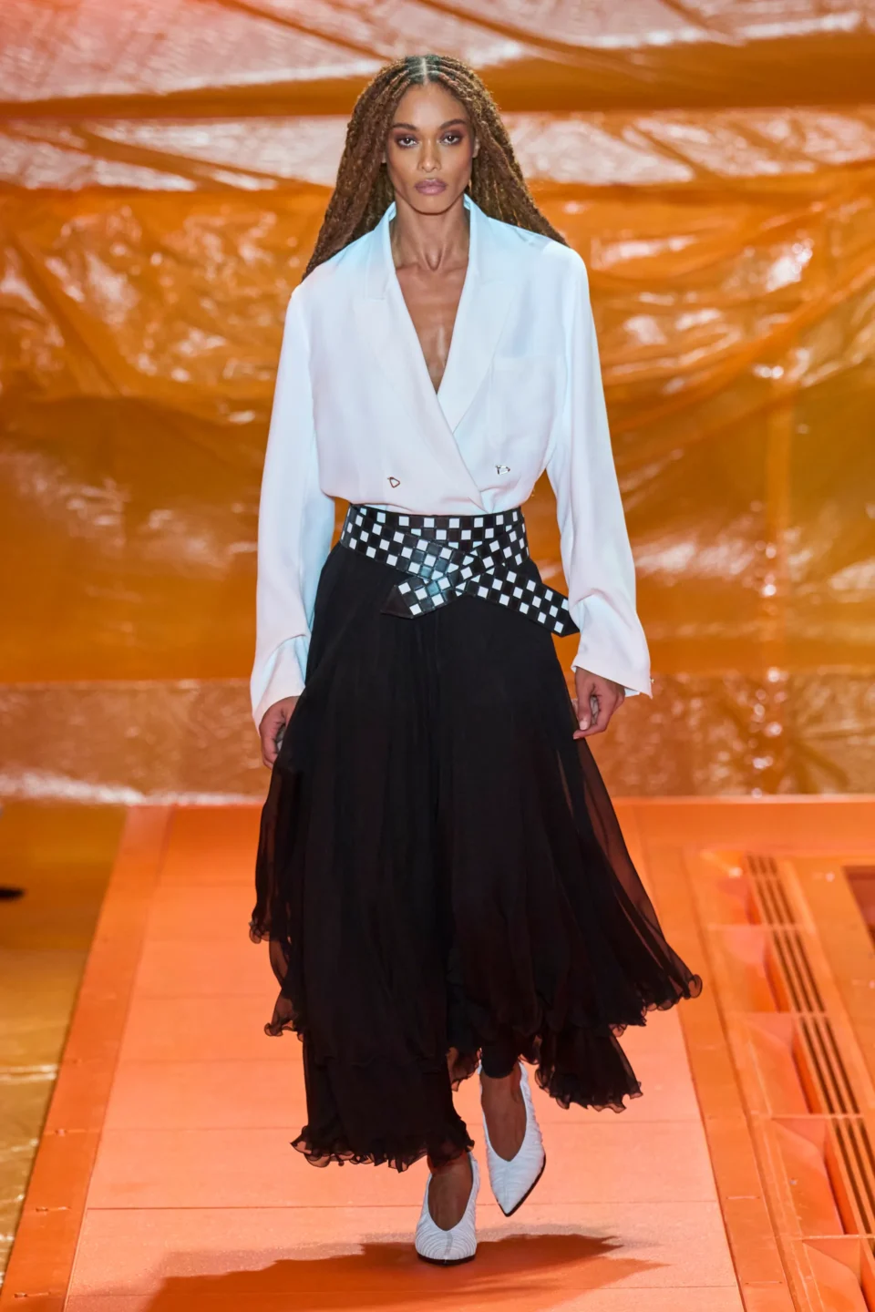 00007-louis-vuitton-spring-2024-ready-to-wear-credit-gorunway
