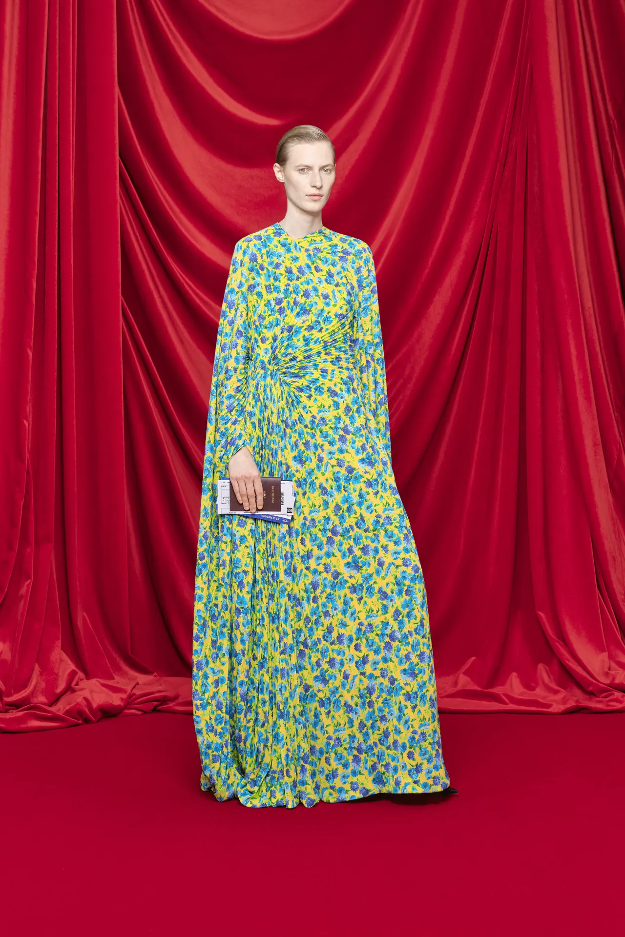 00008-balenciaga-spring-2024-ready-to-wear-credit-brand