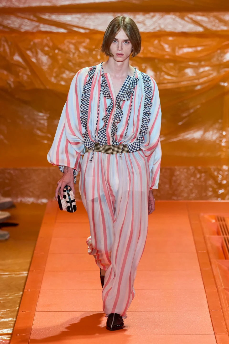 00009-louis-vuitton-spring-2024-ready-to-wear-credit-gorunway