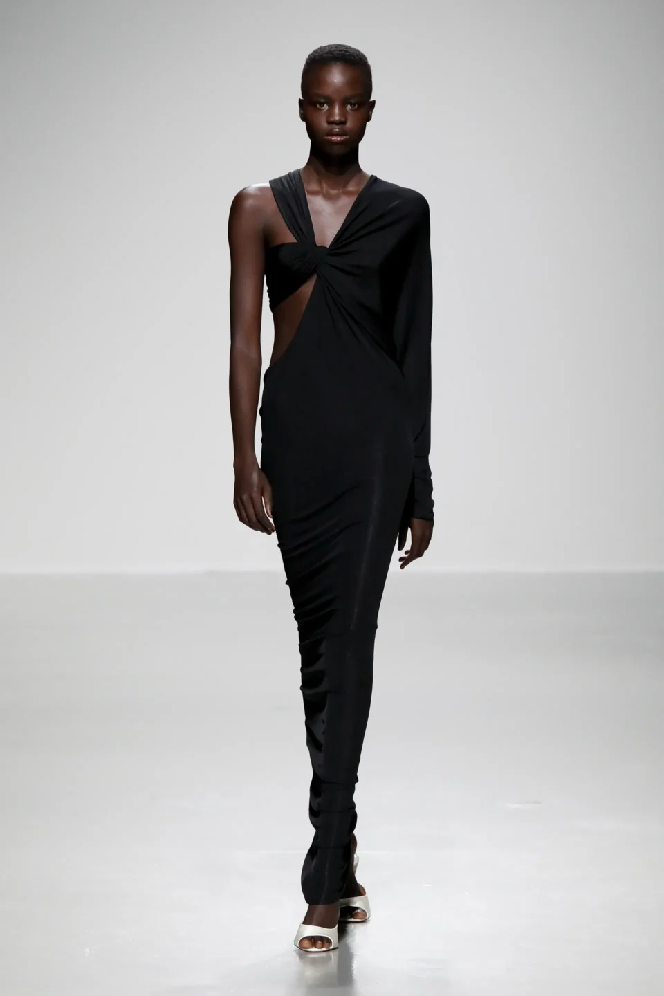 00012-atlein-spring-2024-ready-to-wear-credit-brand