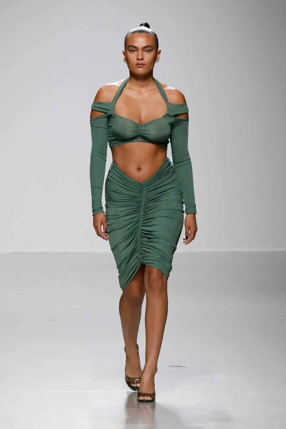 00018-atlein-spring-2024-ready-to-wear-credit-brand