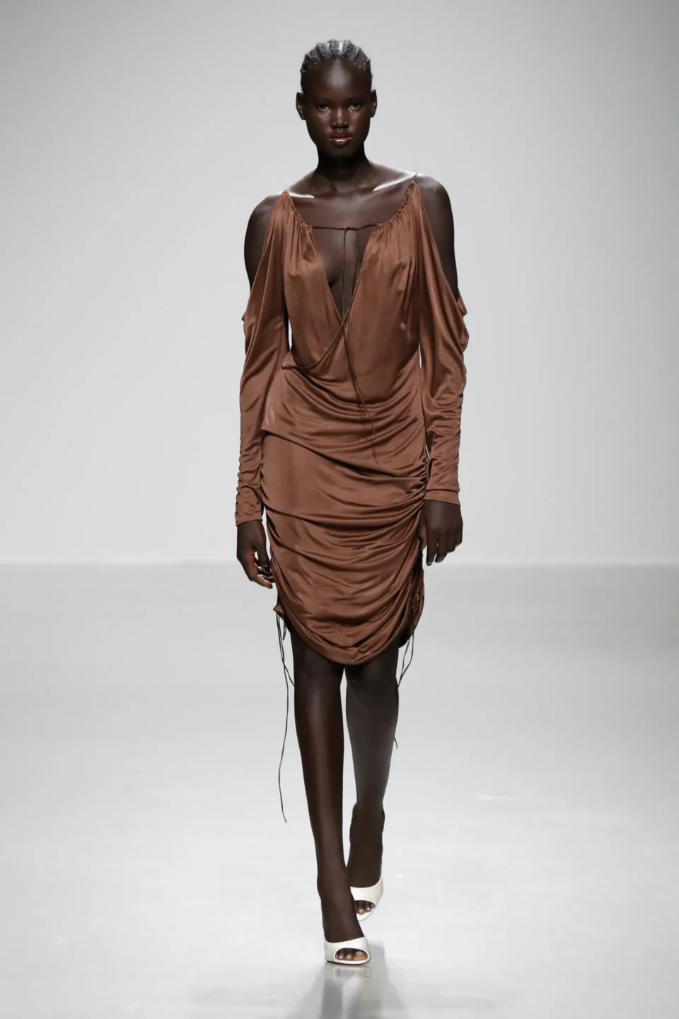 00019-atlein-spring-2024-ready-to-wear-credit-brand