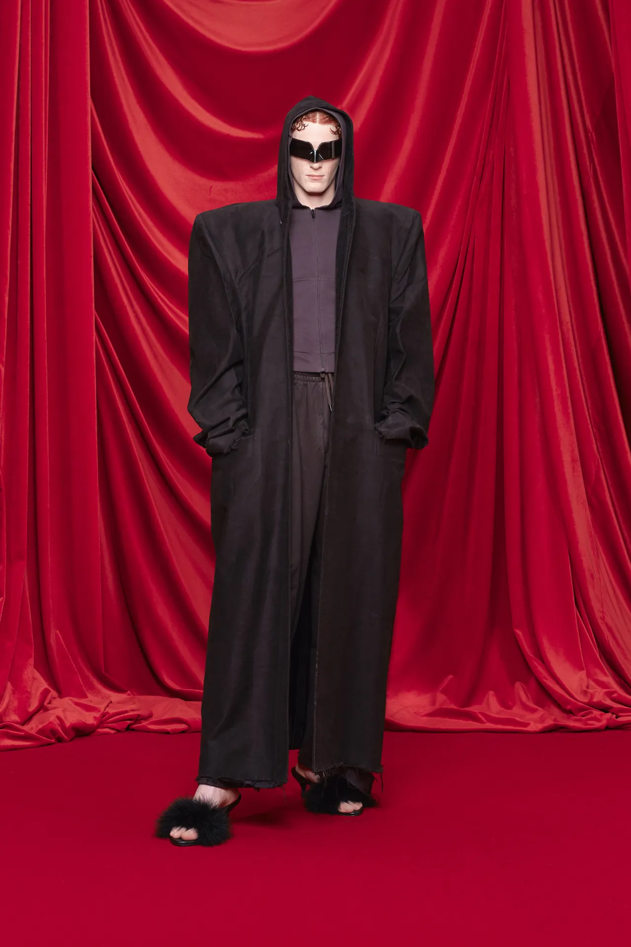 00024-balenciaga-spring-2024-ready-to-wear-credit-brand