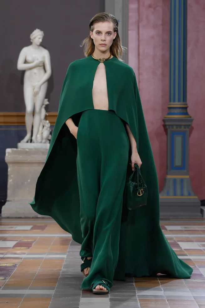 00029-valentino-spring-2024-ready-to-wear-credit-brand