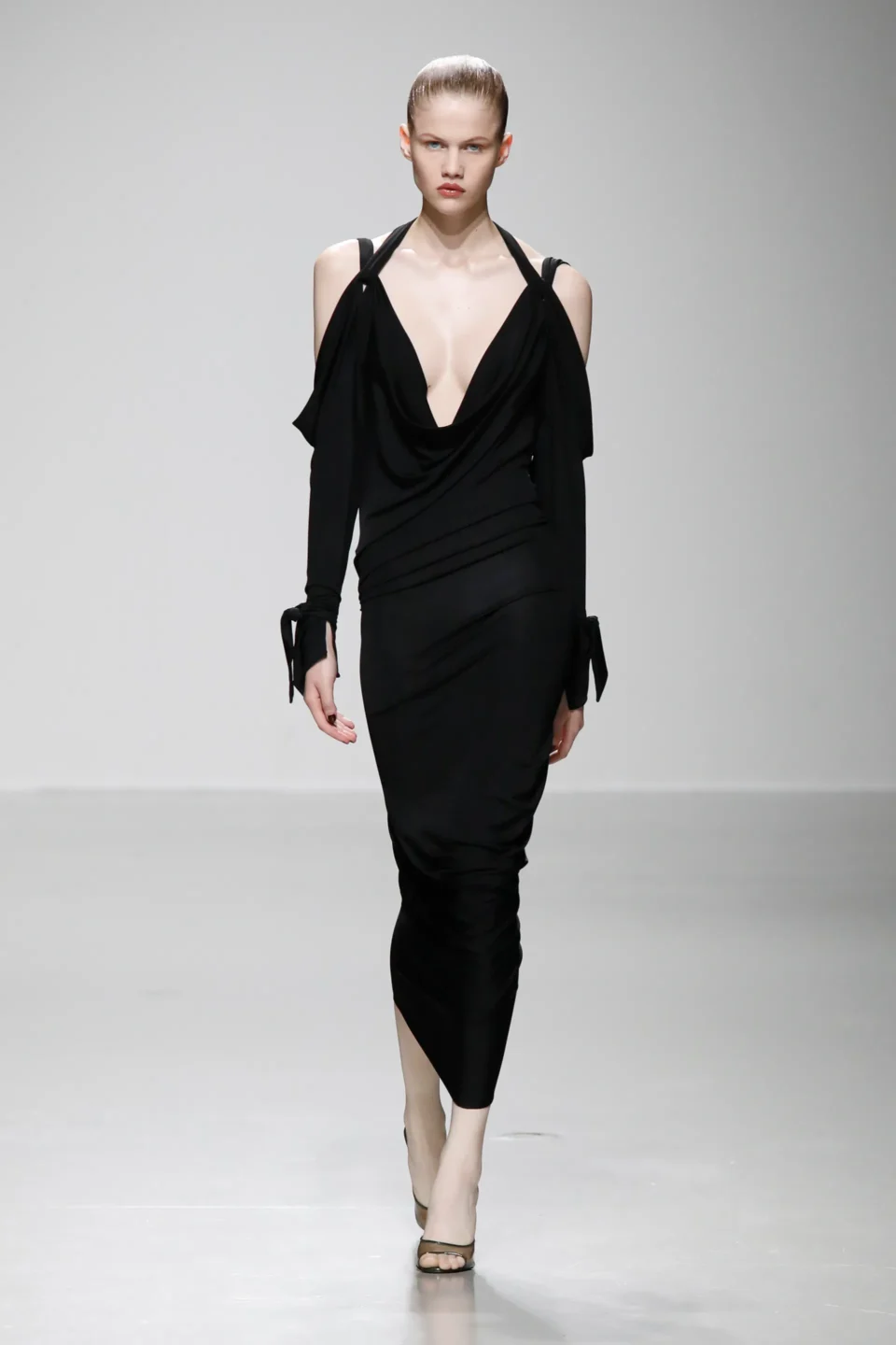 00030-atlein-spring-2024-ready-to-wear-credit-brand